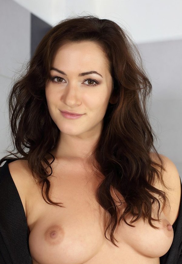 Эмма, 24 года, 1 размер груди